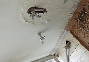 中站卫生间测漏水